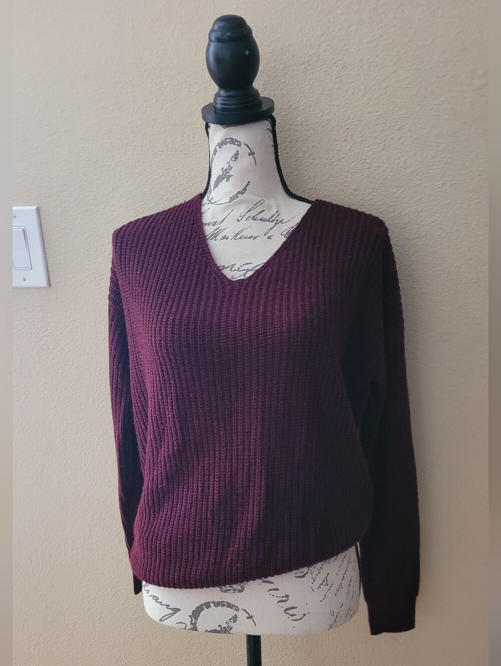 Fashion Nova V-Neck Waffle Knit Sweater - Wine Reversible